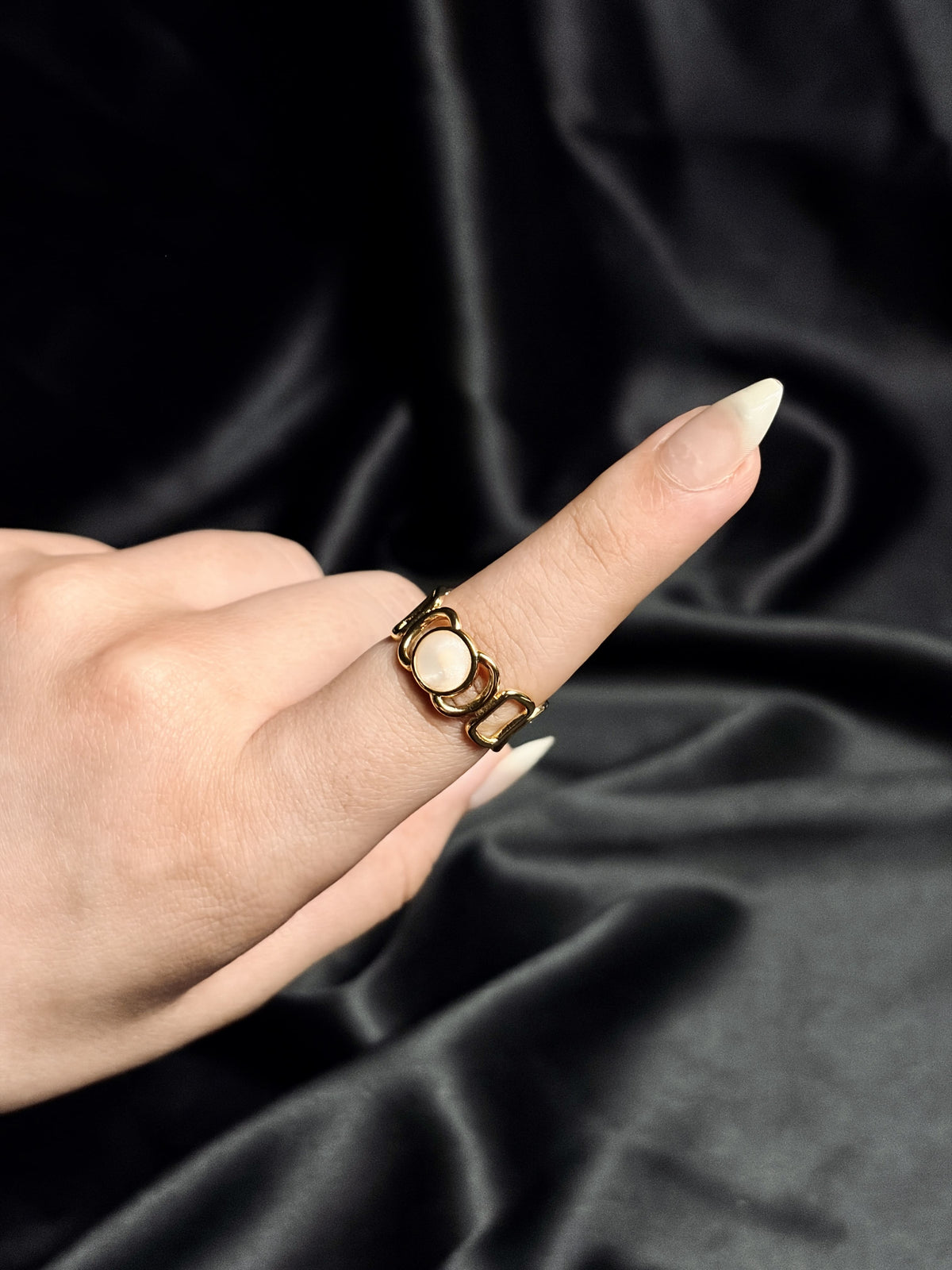 Pearl Loop Ring