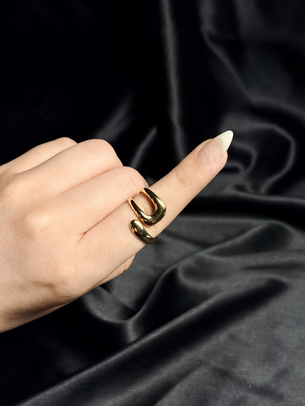 Sculpted Loop Ring