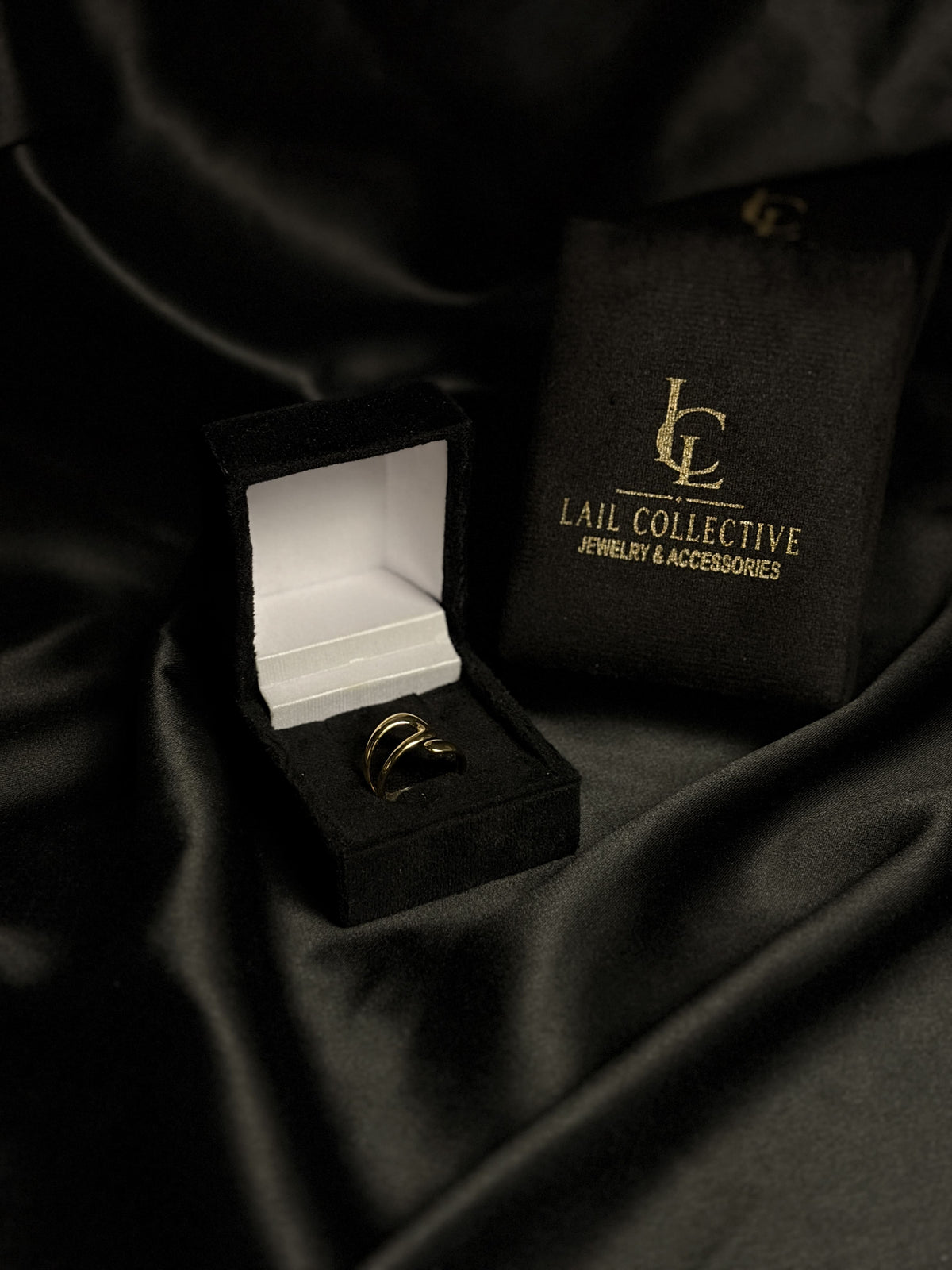 Sculpted Loop Ring