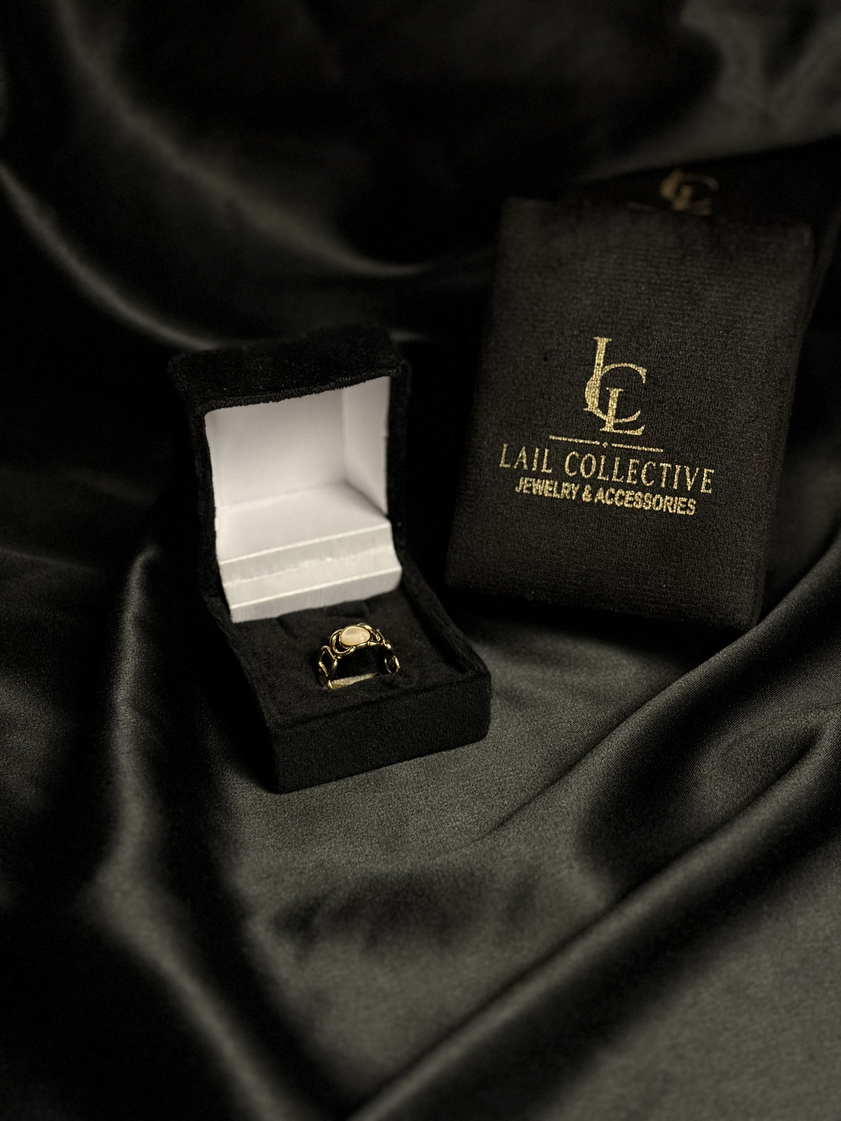 Pearl Loop Ring